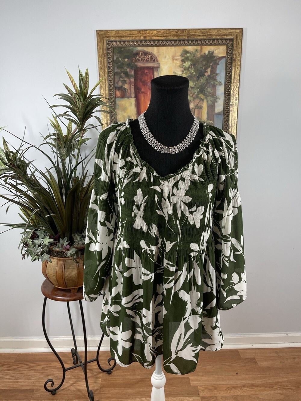 Floral & M Olive Green White Floral‎ Peasant Blouse Smocked Boho Top M